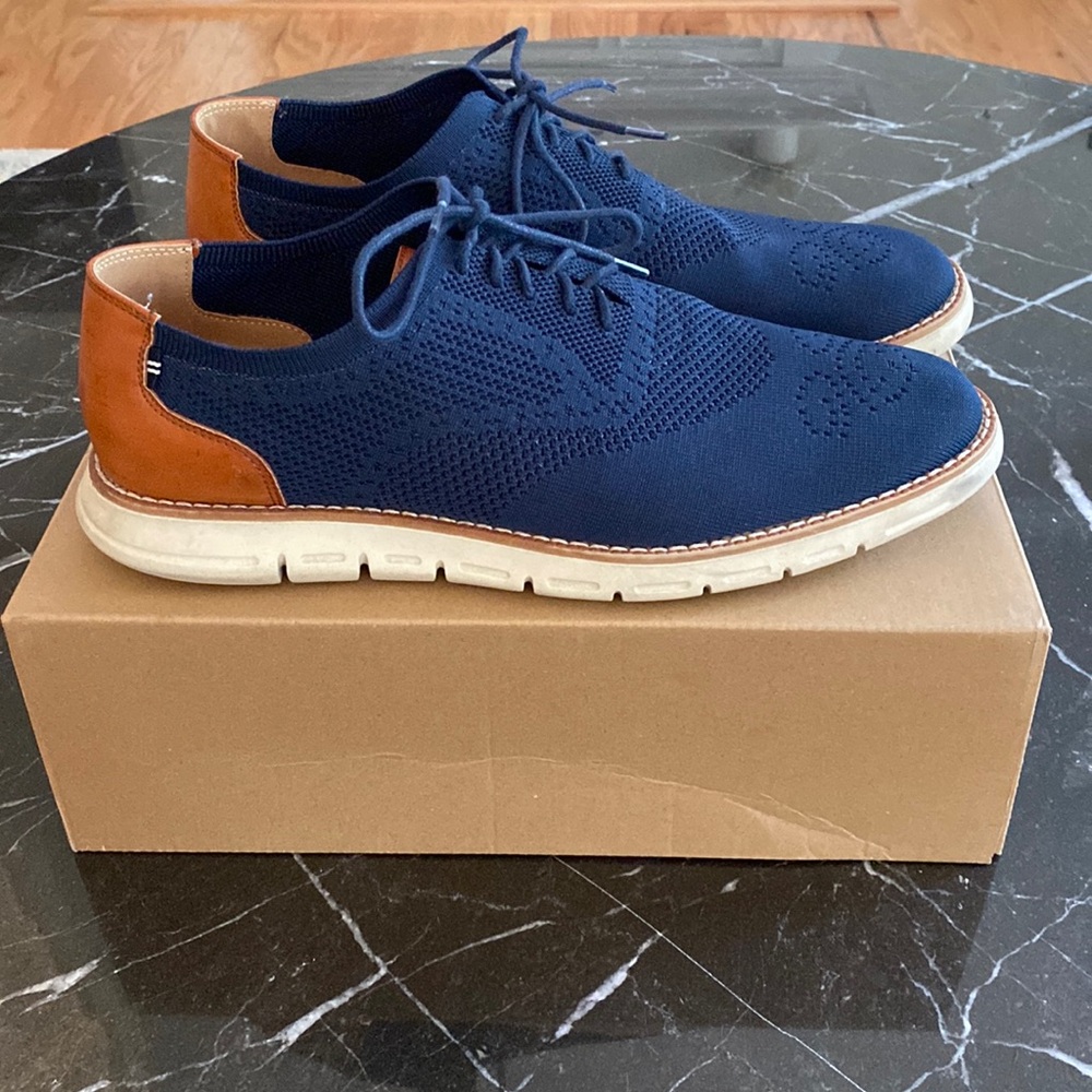 NAUTICA. WORK SHOES